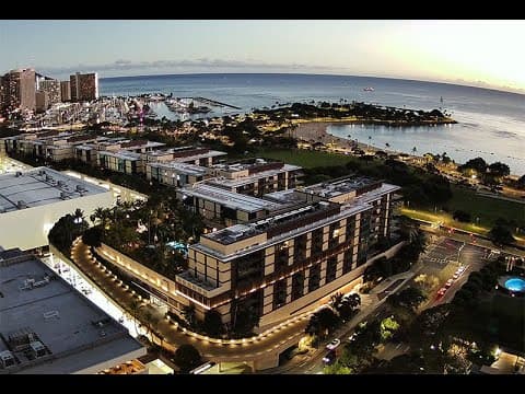 Ala Moana Bowls live camera