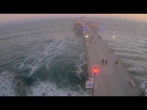 Huntington Beach Pier live camera