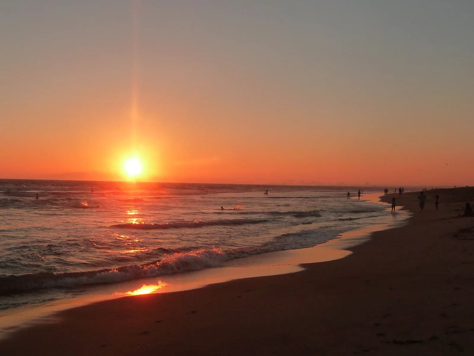 Bolsa Chica shoreline and North Orange County surf context